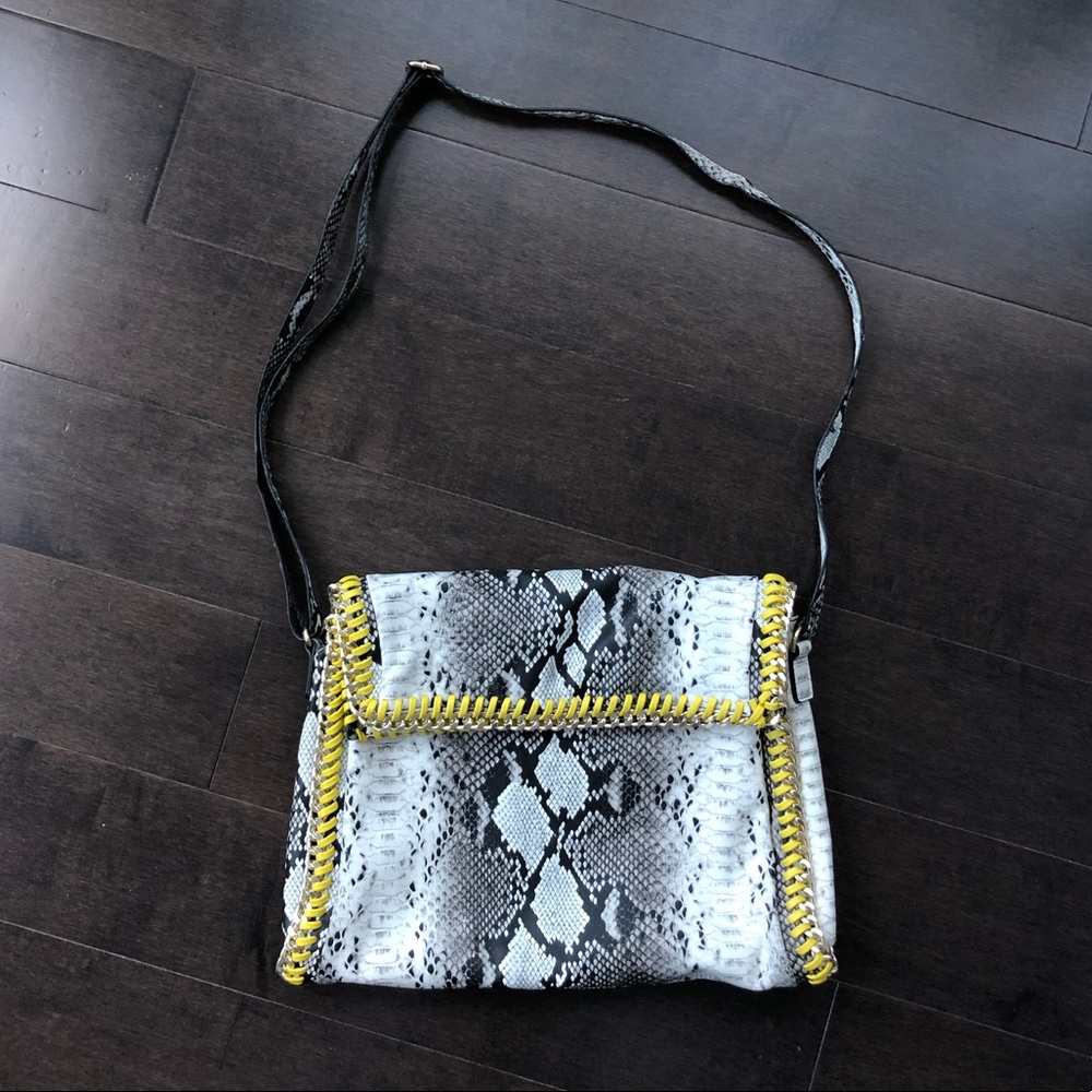 ONE OF A KIND Aldo Sample Messenger Bag